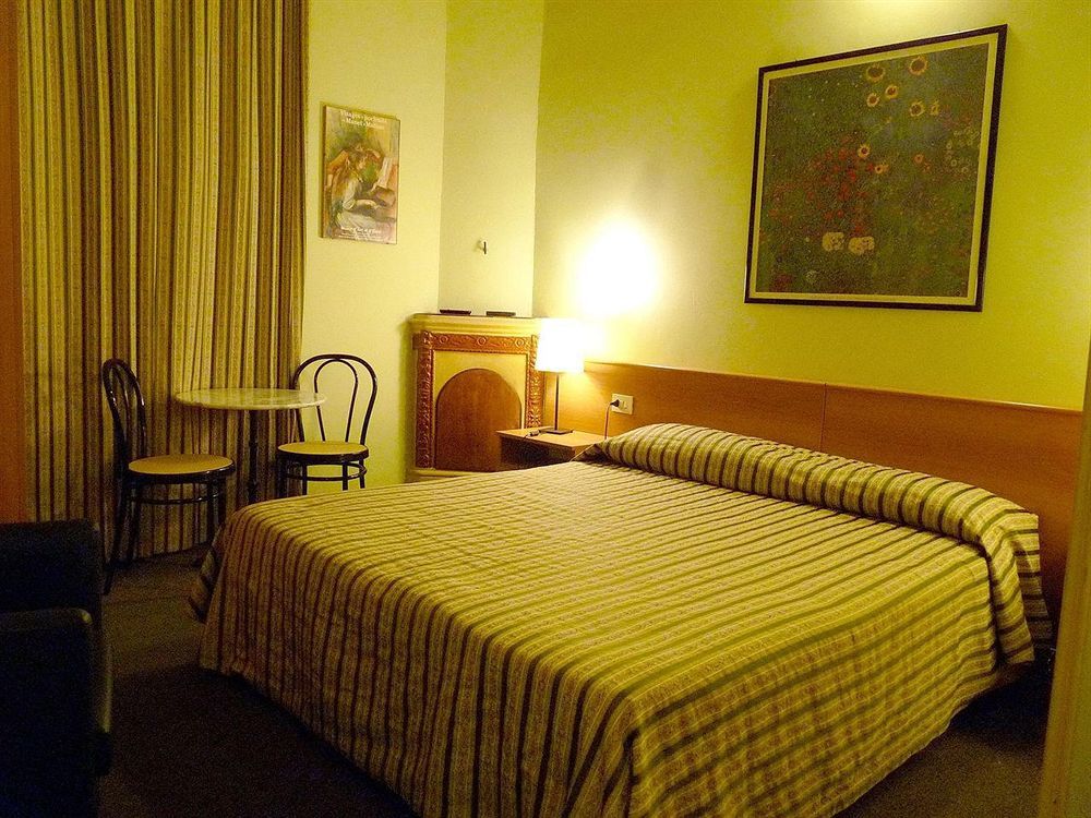 Pensión Residenza Le Rondini 3*